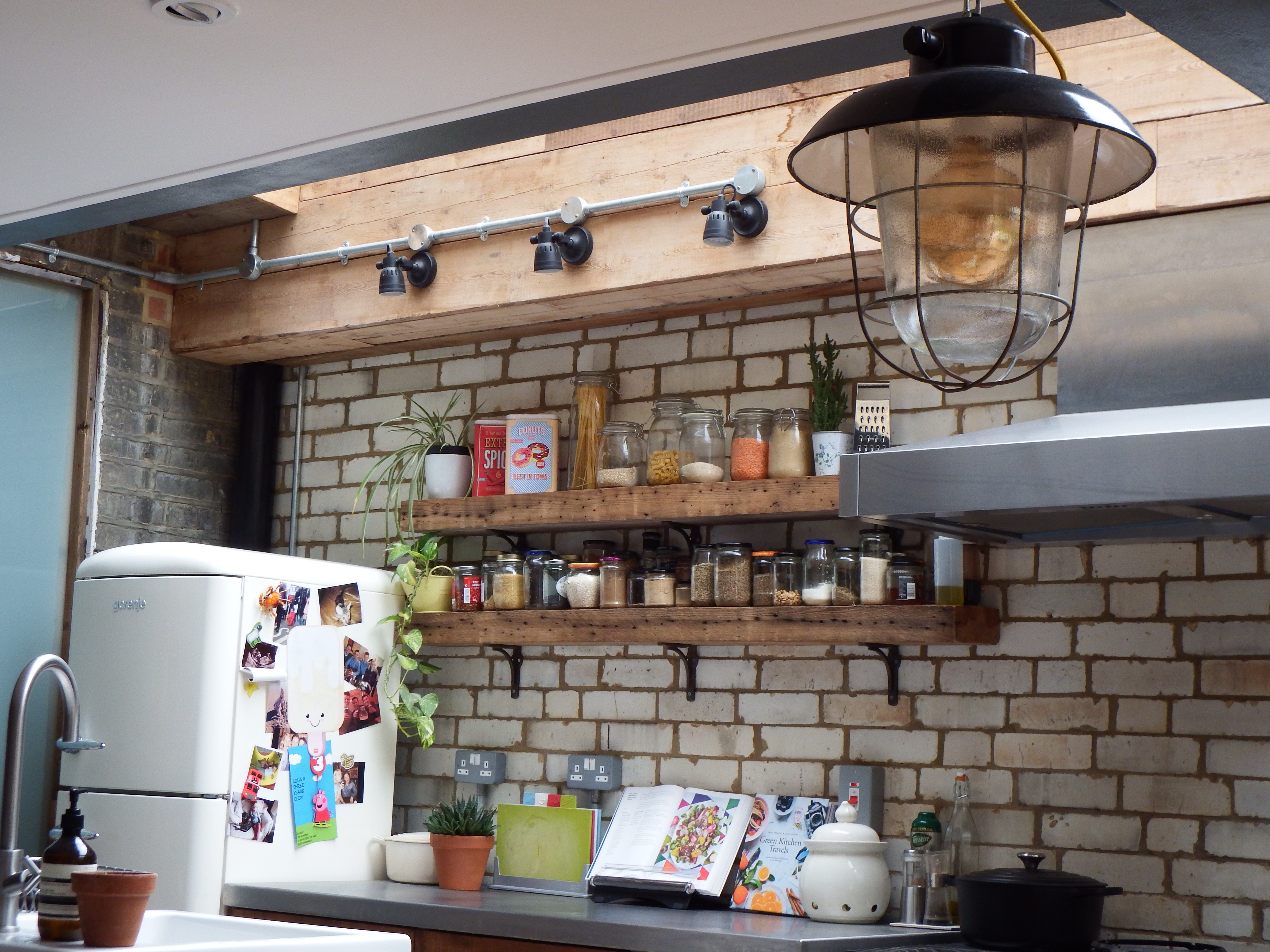 Reclaimed materials in side return extension in Hackney « Ecoalex